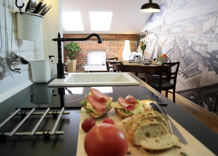 Designer In The Heart Of 4th Floor No Lift *