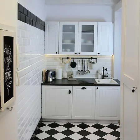 Designer In The Heart Of 4th Floor No Lift Appartamento Cracovia